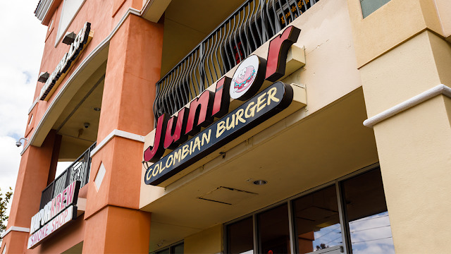 Junior Colombian Burger